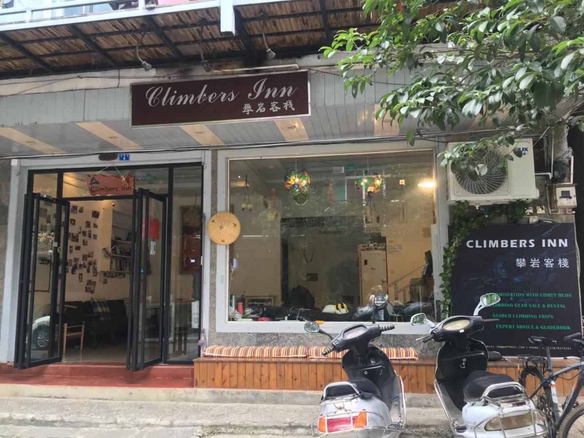 Climbers Inn Яншуо Екстер'єр фото