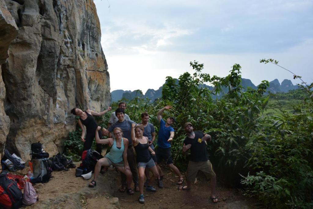 Climbers Inn Яншуо Екстер'єр фото