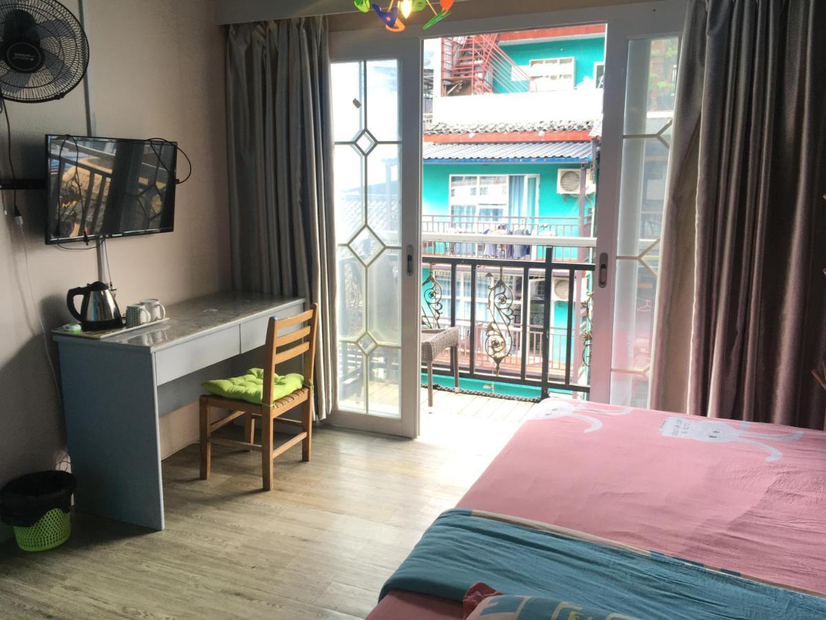 Climbers Inn Яншуо Екстер'єр фото